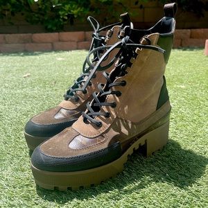 Louis Vuitton laureate platform boot